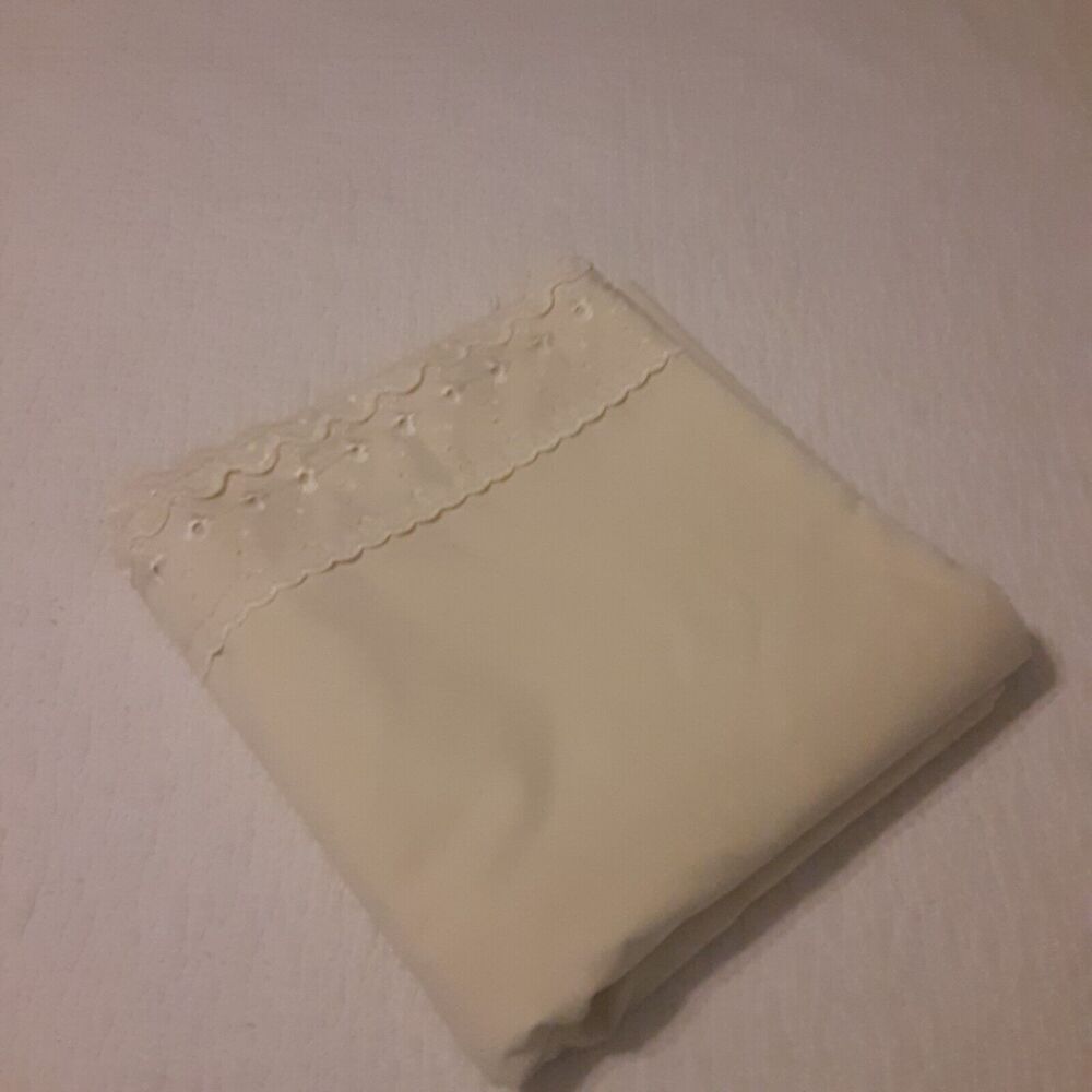 Vintage Westpoint Steven's Battenburg Lace Trim Full /Double Flat Sheet U.S.A.
